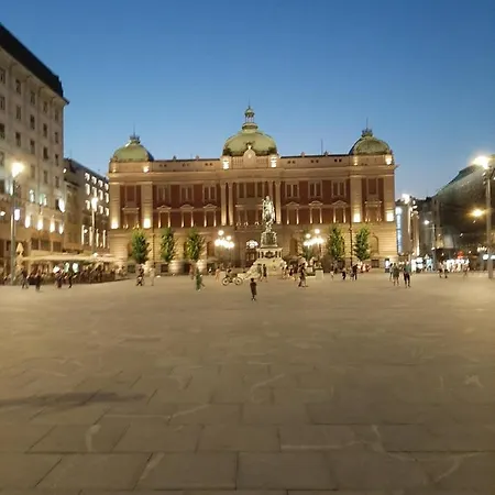 Place 4* 베오그라드