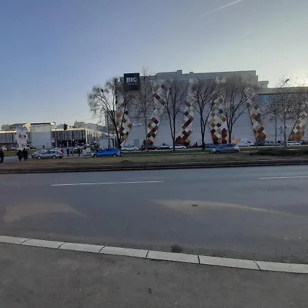 Πανσιόν Place